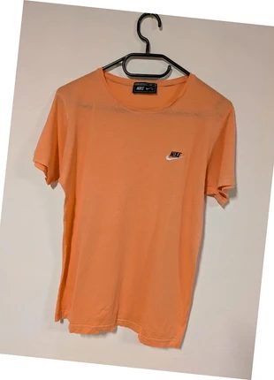 T-shirt Nike orange logo brodé XS Made in USA, merk: Nike, staat: Heel goed, maat: XS / 34 / 6, € 8,99, € 10,14 inclusief Kopersbescherming