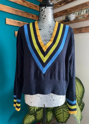 pull col V tommy Hilfiger ample croc court hiver sweat - marine logo brodé - taille L, marque: Tommy Hilfiger, état: Très bon état, taille: L / 40 / 12, 15,00 €, 16,45 € Protection acheteurs incluse