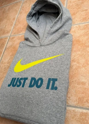 Sweat à capuche Nike just do it | Taille S | gris, marque: Nike, état: Très bon état, taille: S, 9,00 €, 10,15 € Protection acheteurs incluse