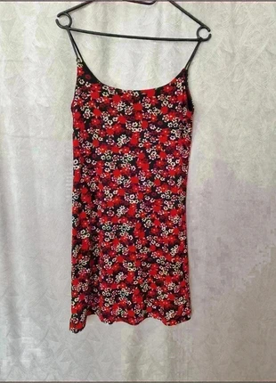 robe rouge et noir taille 36, marque: Rouge, état: Neuf sans étiquette, taille: S / 36 / 8, 2,00 €, 2,80 € Protection acheteurs incluse