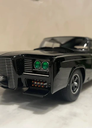 Black Beauty film 1/18, brand: AUTOart, condition: New without tags, size: Preemie, up to 44cm, €280.00, €294.70 includes Buyer Protection