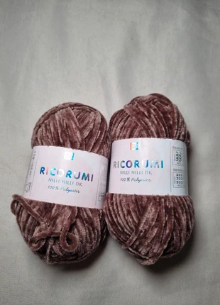 2 pelotes Ricorumi marron doux, marque: LAINE, état: Très bon état, 2,00 €, 2,80 € Protection acheteurs incluse