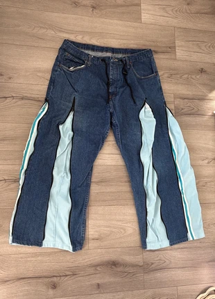 Pantalon Jean adidas Customisé – Taille Unique, marque: adidas, état: Neuf sans étiquette, taille: Taille unique, 40,00 €, 42,70 € Protection acheteurs incluse