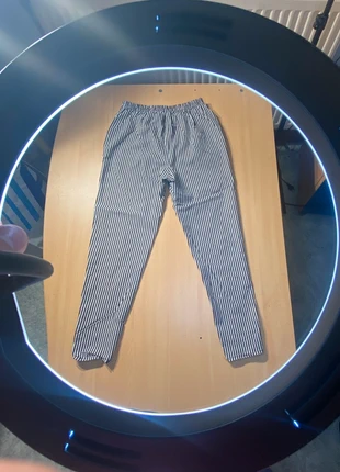 Pantalon blanc à rayures noires, marque: Tendance, état: Très bon état, taille: XXXL / 46 / 18, 4,00 €, 4,90 € Protection acheteurs incluse