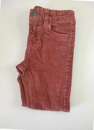 Pantalon jean fille toucher velours Kiabi avec étoiles dorées taille 4 ans, brand: Kiabi, condizioni: Ottime, taglia: 4 anni / 104 cm, €1.80, €2.59 include la Protezione acquisti