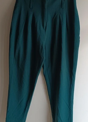 Pantalon Cache Cache vert – T42 – Coupe élégante, marque: Cache Cache, état: Très bon état, taille: XL / 42 / 14, 15,00 €, 16,45 € Protection acheteurs incluse