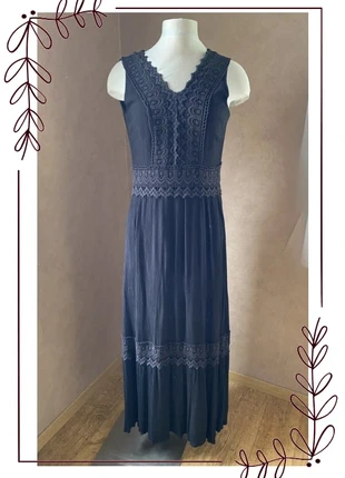 Élégante robe longue noire à broderies T36 Blancheporte, marque: Blancheporte, état: Très bon état, taille: S / 36 / 8, 18,00 €, 19,60 € Protection acheteurs incluse