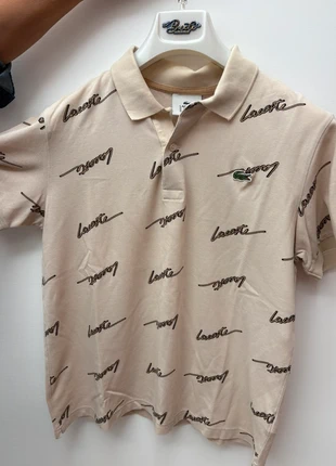 Polo beige con pattern Lacoste 🐊 | Taglia S | Uomo, brand: Lacoste, condizioni: Nuovo senza cartellino, taglia: S, €16.00, €17.50 include la Protezione acquisti