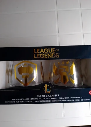 League of Legends Gold Glass Set – Official Merch – New with Tags, brand: League of Legends, condizioni: Nuovo con cartellino, €19.95, €21.65 include la Protezione acquisti