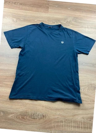 Sergio Tacchini T-shirt homme vintage bleumarine mi-saison, Taille M - Tres bon etat, marque: Sergio Tacchini, état: Très bon état, taille: M, 20,00 €, 21,70 € Protection acheteurs incluse
