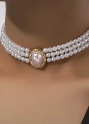 Collier ras-du-cou perles blanches & médaillon doré - Élégance vintage, staat: Nieuw met prijskaartje, € 14,90, € 16,35 inclusief Kopersbescherming