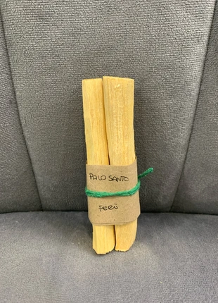 Palo Santo 2 Legnetti peso totale 20 gr, marke: EsotericoShop, zustand: Neu, 3,00 €, 3,85 € beinhaltet Vinted-Käuferschutz Pro
