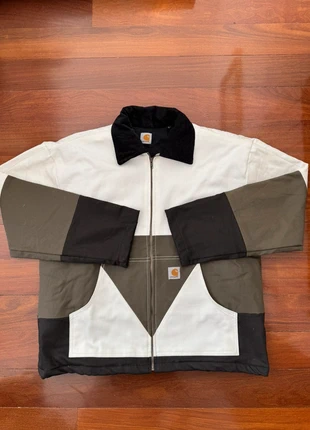 Workwear Carhartt Upcycled Coat Size L Khaki Black and White, marca: Carhartt, estado: Muy bueno, tamaño: L, 62,99 €, 66,84 € Protección al comprador incluida