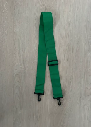 Four Amsterdam strap, merk: FOUR Amsterdam, staat: Nieuw zonder prijskaartje, € 4,95, € 5,90 inclusief Kopersbescherming