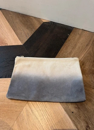 Zara real suede tie dye clutch, merk: Zara, staat: Nieuw zonder prijskaartje, € 6,00, € 7,00 inclusief Kopersbescherming