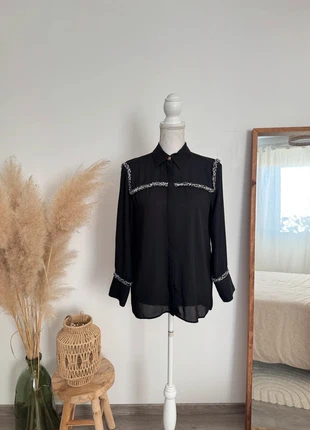 Chemise Zara noire brodée taille 34, brand: Zara, condition: Very good, size: XS / 34 / 6, €12.00, €13.30 includes Buyer Protection