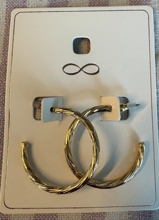 Oorbellen / ringen goudkleur, staat: Nieuw met prijskaartje, € 1,00, € 1,75 inclusief Kopersbescherming