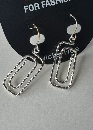 Nieuwe nikkelvrije oorhangers, merk: Trendy, staat: Nieuw zonder prijskaartje, € 1,00, € 1,75 inclusief Kopersbescherming