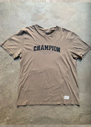 Vintage Champion t shirt collegiate logo streetwear, brand: Champion, condizioni: Ottime, taglia: L, €9.00, €10.15 include la Protezione acquisti