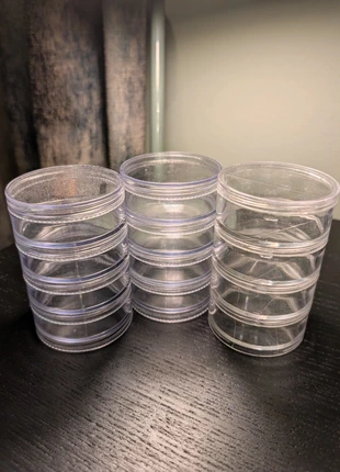 3x cilinders storage with 4 compartiments each, merk: merkloos, staat: Goed, € 10,00, € 11,20 inclusief Kopersbescherming