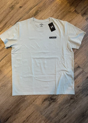 Shirt under armour, merk: Under Armour, staat: Nieuw met prijskaartje, maat: XXL, € 15,00, € 16,45 inclusief Kopersbescherming