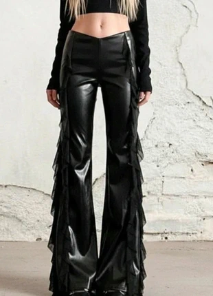 Pantalon taille haute coupe patdef simili cuir noir avec tissu taille M38 rétro style vintage Y2K, marque: Rockas, état: Très bon état, taille: M / 38 / 10, 34,90 €, 37,35 € Protection acheteurs incluse