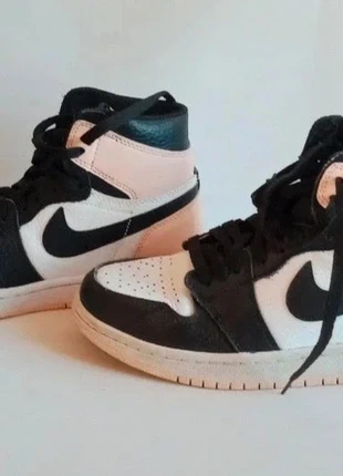 Basket nike air jordan montante couleur rose et blanc et noir pointure 36, marca: Jordan, estado: Muy bueno, tamaño: 36, 29,00 €, 31,15 € Protección al comprador Pro incluida