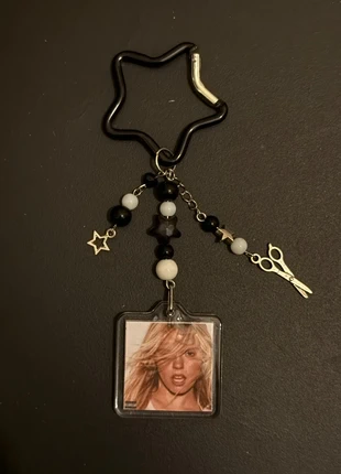 Renee rapp bite me, marque: Renee Rapp, état: Très bon état, 10,00 €, 11,20 € Protection acheteurs incluse