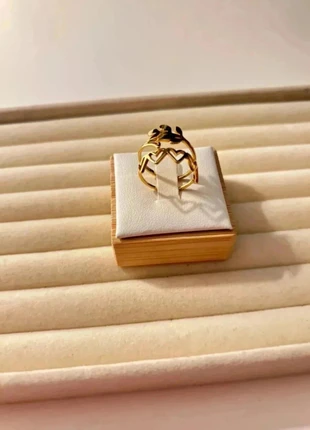 Lot de 2 magnifiques bagues doré torsadé relief fleur en acier chirurgical neuf avec étiquette., marque: Jewels.MP, état: Neuf avec étiquette, taille: Ajustable, 10,00 €, 11,20 € Protection acheteurs incluse