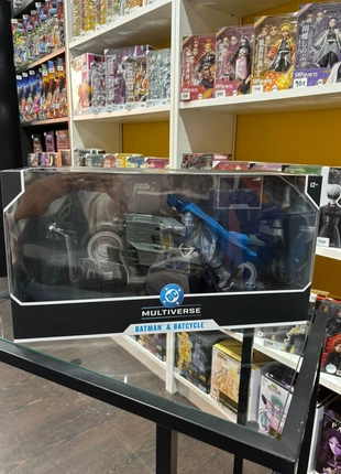 The Flash DC Multiverse Vehicle Batcycle with Batman, marca: Batman, estado: Novo com etiquetas, tamanho: Tamanho único, €100.00, €105.70 inclui Proteção do Comprador Pro