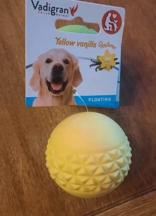 Jouet chien TPR balle Yellow Vanilla
6,4cm -Le jouet qui sent bon
Neuf avec étiquette, marca: Vadigran, estado: Nuevo con etiquetas, 5,50 €, 6,48 € Protección al comprador incluida