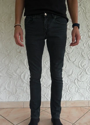 Pantalon Jean slim noir U Collection taille 36, brand: U Collection, condition: Very good, size: W27, €3.00, €3.85 includes Buyer Protection