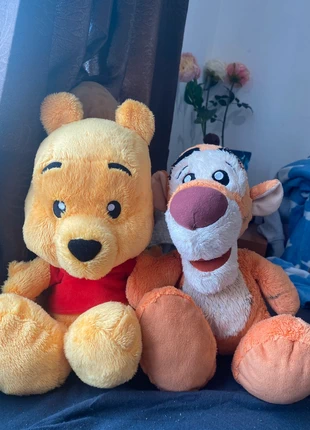 Lote Peluches Big Feet Winnie The Pooh y Tigger, marque: Disneyland Paris, état: Neuf sans étiquette, taille: L, 35,00 €, 37,45 € Protection acheteurs incluse