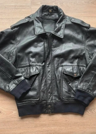 Veste cuir vintage Fly Jacket A2 made in France années 70/80 noir taille XXL, brand: Vintage Dressing, condition: Very good, size: XXL, €79.00, €83.65 includes Buyer Protection Pro