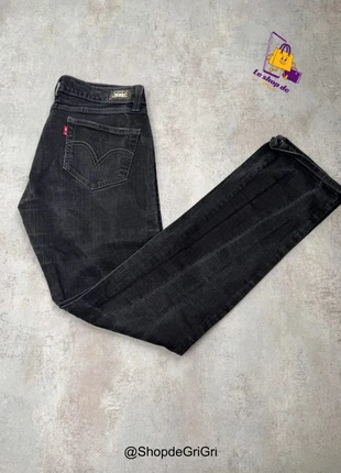 Jean Levi’s 504 Tilted Femme Noir vintage – Taille 42, marque: Levi's, état: Très bon état, taille: XL / 42 / 14, 26,00 €, 28,00 € Protection acheteurs (Pro) incluse