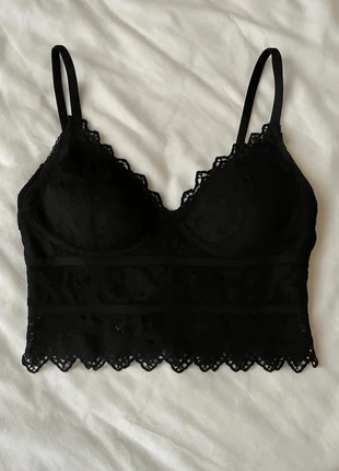 Bralette noire en dentelle ajourée, marke: Velvette Rue, zustand: Sehr gut, größe: S / 36 / 8, 21,99 €, 23,79 € inklusive Vinted-Käuferschutz