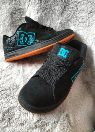 DC shoes character vintage collector black blue taille 37, marque: DC Shoes, état: Très bon état, taille: 37, 50,00 €, 53,20 € Protection acheteurs incluse