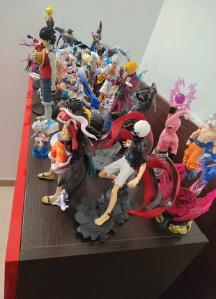 Collezione Action Figure Statuette - Manga Anime Cartoni Comics Fumetti Videogiochi Film Serie TV, marke: Action figure, zustand: Sehr gut, größe: Einheitsgröße, 5,00 €, 5,95 € inklusive Vinted-Käuferschutz