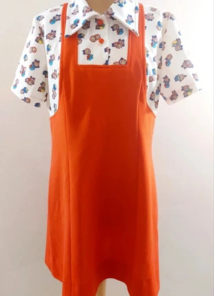 Robe tablier,trapèze,rouge,vintage années 60/70. La Ritournelle, made in Belgium. Taille M., marque: La Ritournelle, état: Très bon état, taille: M / 38 / 10, 64,00 €, 67,90 € Protection acheteurs incluse