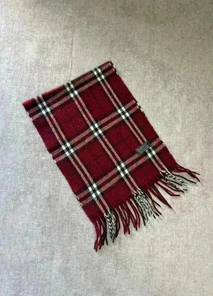 Écharpe Burberry bordeaux, marca: Burberry, estado: Muy bueno, 50,00 €, 53,20 € Protección al comprador Pro incluida