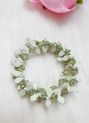Superbe bracelet ajustable vert clair perle, marque: Vintage Dressing, état: Très bon état, 4,00 €, 4,90 € Protection acheteurs incluse