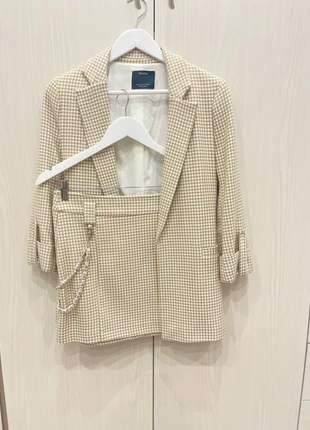 Set Coordinato Giacca e Gonna, marque: Bershka, état: Neuf sans étiquette, taille: XS / 34 / 6, 55,00 €, 58,45 € Protection acheteurs incluse