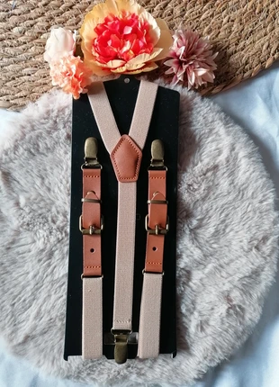 Bretelles vintage ceinturé beige et camel tendance mariage 2026, marque: GMMboutique, état: Neuf sans étiquette, 6,00 €, 7,00 € Protection acheteurs (Pro) incluse