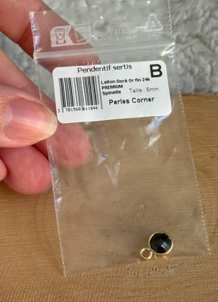 Perles corner pendentif spinelle, brand: Rougié et plé, condition: Very good, €5.00, €5.95 includes Buyer Protection