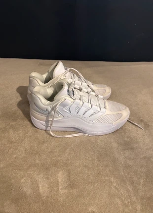 Kd18 blanche, marque: Nike, état: Neuf sans étiquette, taille: 42,5, 125,00 €, 131,95 € Protection acheteurs incluse