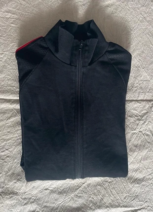 Gilet Sport ASOS – Noir – Femme – Taille XS 🖤, brand: ASOS, condition: Very good, size: XS / 34 / 6, €4.50, €5.43 includes Buyer Protection