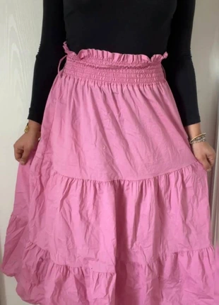 Jupe longue a volant rose bonbon signé Stella Bianca vintage taille L mais correspond a un M, brand: Vintage Dressing, condizioni: Ottime, taglia: M / IT 42 / EU 38, €10.00, €11.20 include la Protezione acquisti Pro