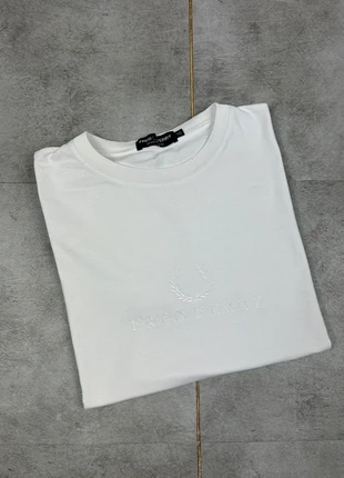 Fred Perry hommes t shirt taille 10/36/S sportswear logo brodé blanc vintage unisexe, marke: Fred Perry, zustand: Sehr gut, größe: S, 19,95 €, 21,65 € inklusive Vinted-Käuferschutz