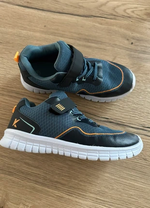 Basket, marque: Confort, état: Très bon état, taille: 34, 7,00 €, 8,05 € Protection acheteurs incluse