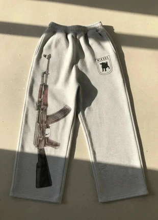 Pantalon gris imprimé AK – style streetwear décontracté, condition: Very good, size: M, €42.90, €45.75 includes Buyer Protection